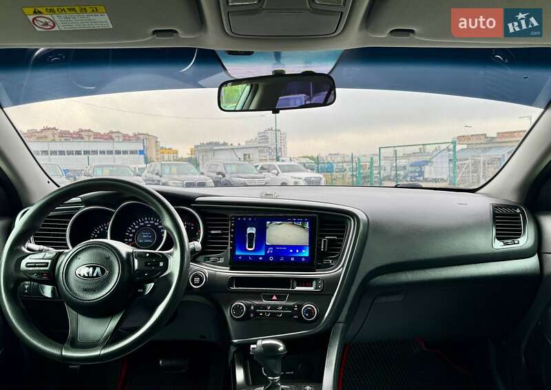 Седан Kia K5 2014 в Львове