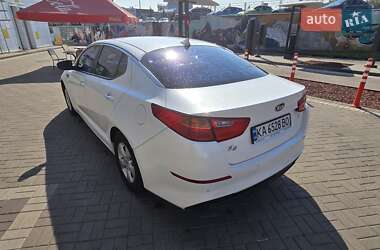 Седан Kia K5 2014 в 