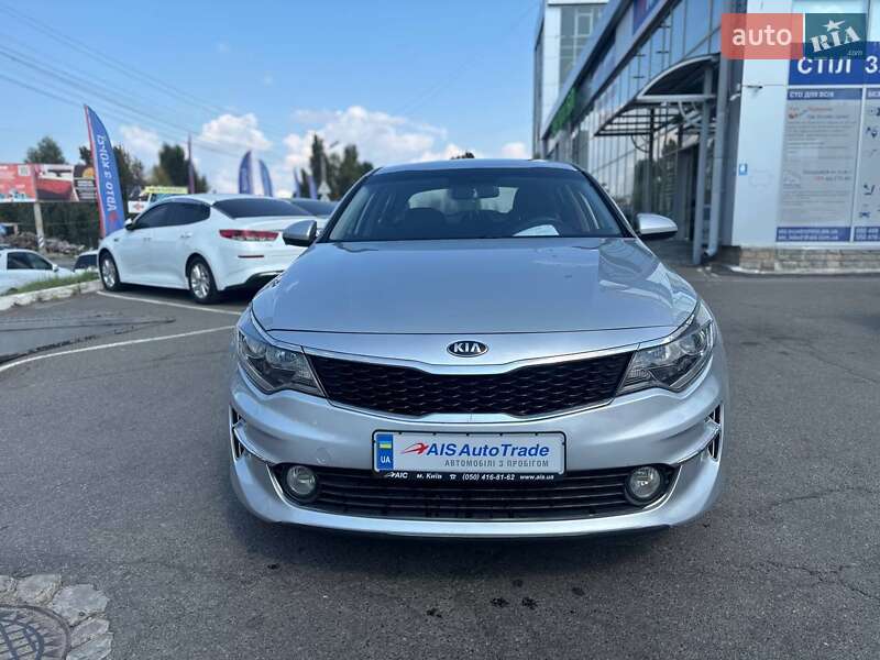 Седан Kia K5 2017 в Києві