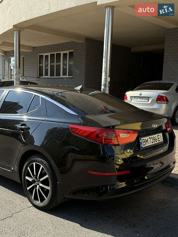 Седан Kia K5 2013 в Киеве