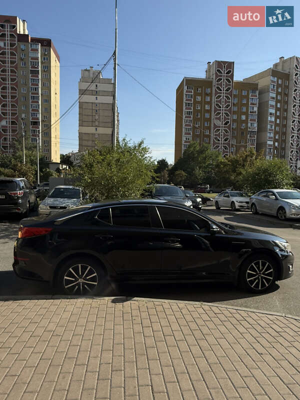 Седан Kia K5 2013 в Киеве