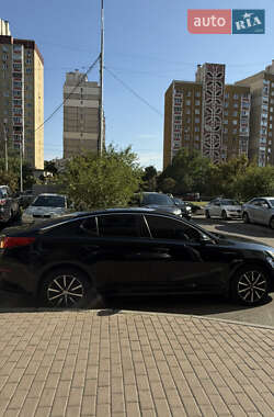 Седан Kia K5 2013 в 