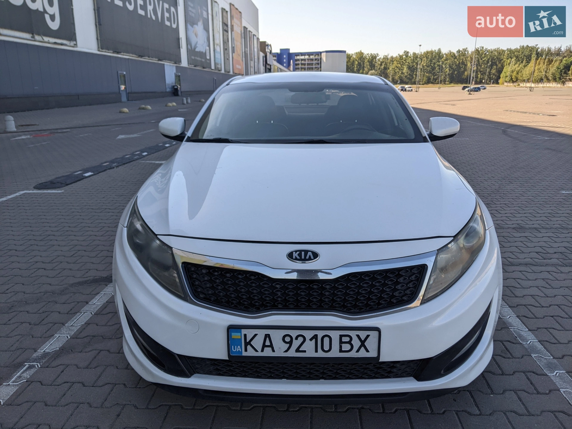 2010 Kia K5 - мініатюра 2