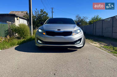 Седан Kia K5 2013 в 