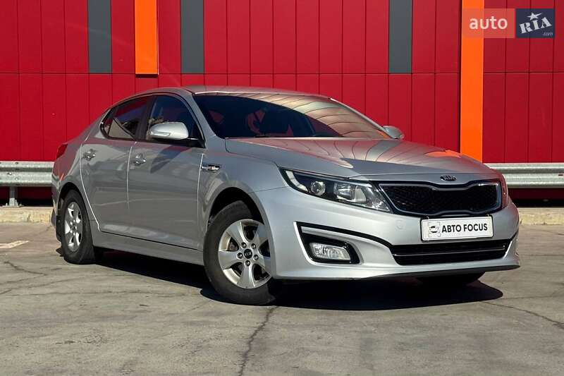 Седан Kia K5 2014 в 
