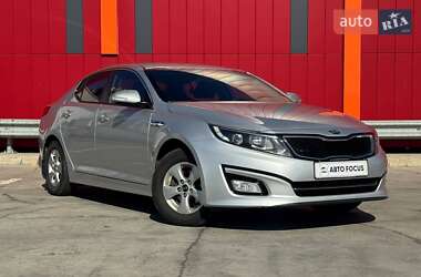 Седан Kia K5 2014 в 