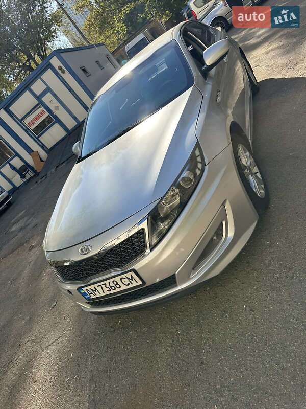 Седан Kia K5 2012 в Києві