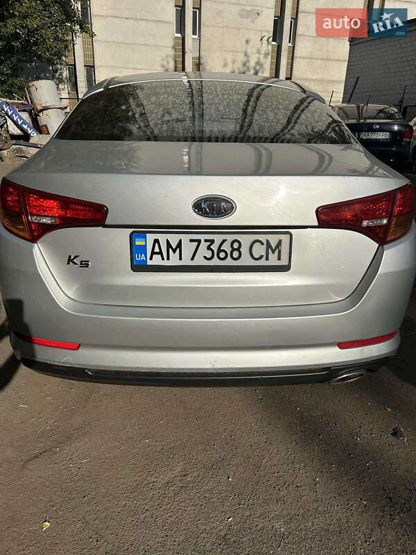 Седан Kia K5 2012 в Києві