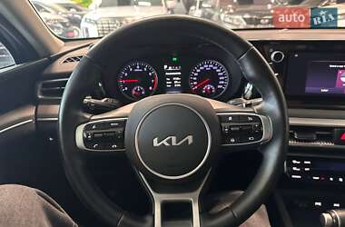 Седан Kia K5 2022 в 
