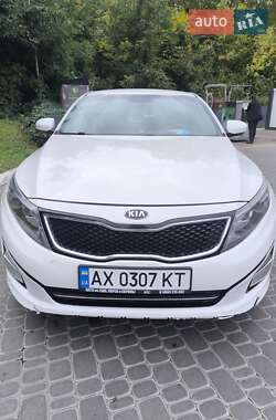 Седан Kia K5 2013 в Харькове