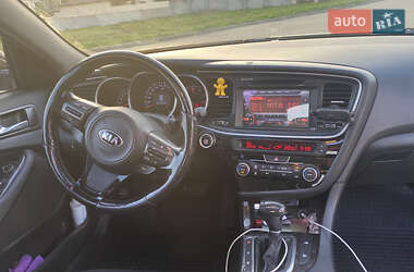 Седан Kia K5 2014 в 