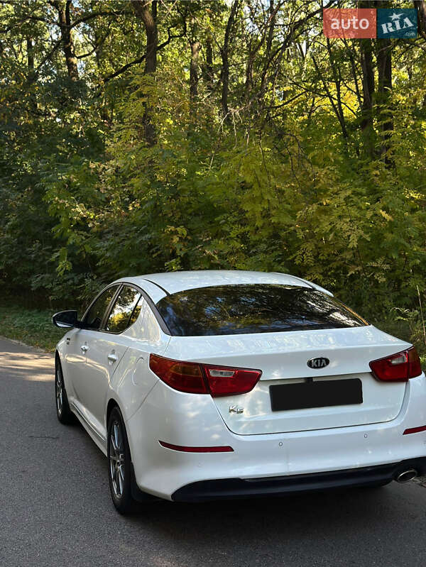 Седан Kia K5 2014 в Харькове