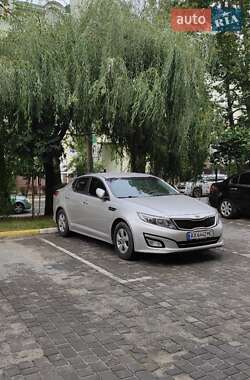 Седан Kia K5 2014 в 