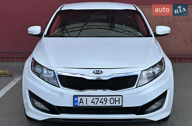 Седан Kia K5 2012 в 