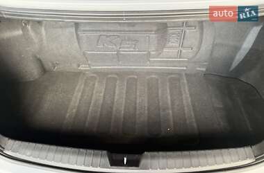Седан Kia K5 2014 в 