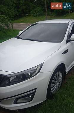 Седан Kia K5 2014 в 