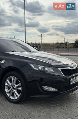 Седан Kia K5 2011 в 