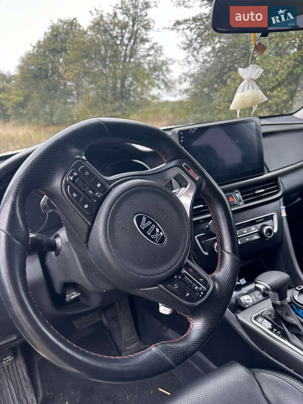 Седан Kia K5 2018 в Виннице