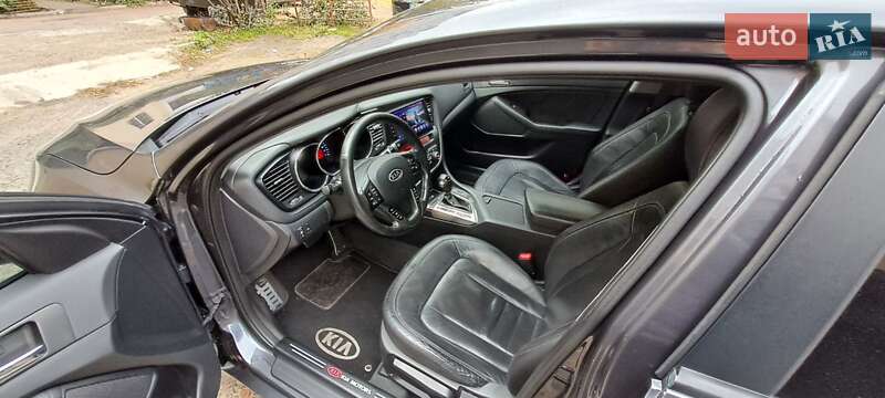 Седан Kia K5 2011 в Одессе