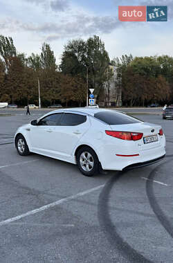 Седан Kia K5 2014 в 