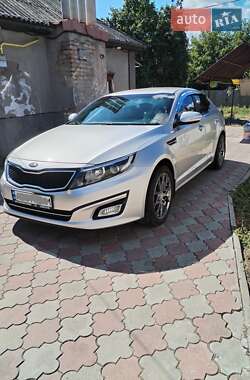 Седан Kia K5 2013 в 