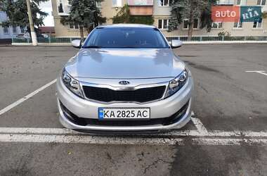 Седан Kia K5 2011 в 