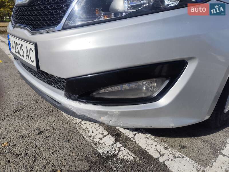 Седан Kia K5 2011 в Баришівка