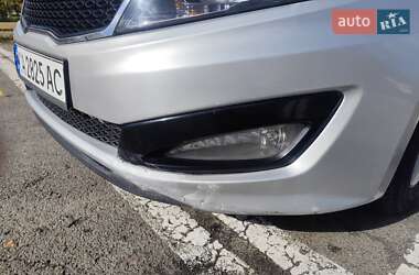 Седан Kia K5 2011 в 