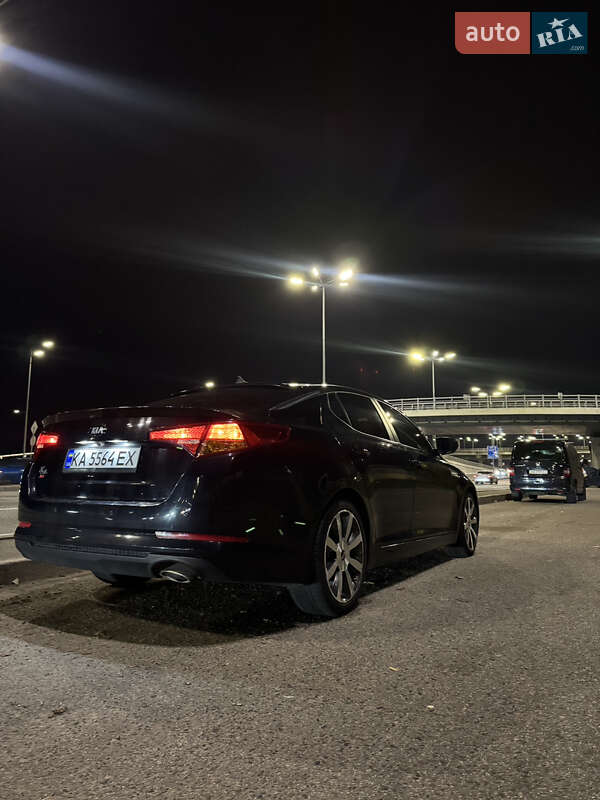 Седан Kia K5 2012 в Києві