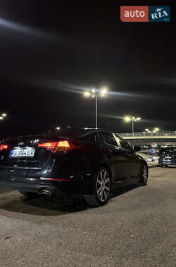Седан Kia K5 2012 в 