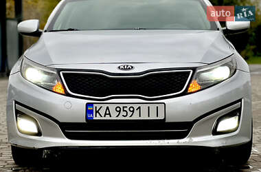 Седан Kia K5 2015 в 