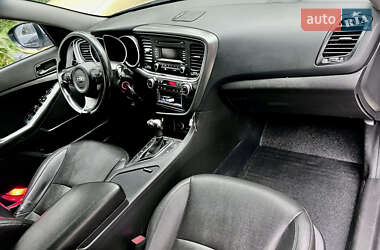 Седан Kia K5 2015 в 