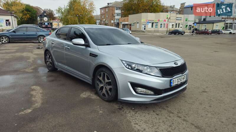 Седан Kia K5 2013 в Знаменке
