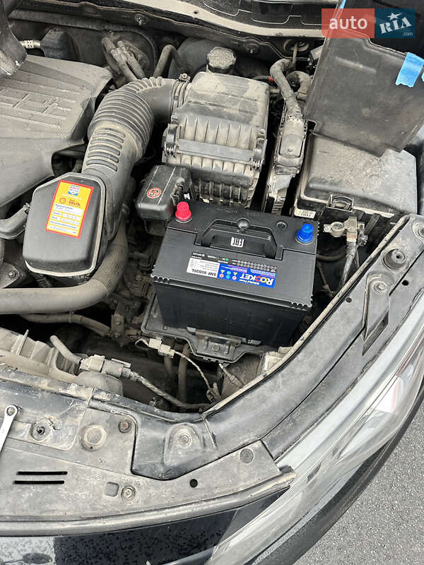 Седан Kia K5 2012 в Києві