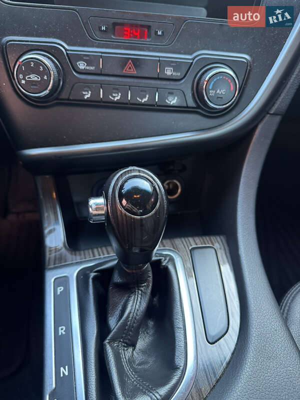 Седан Kia K5 2012 в Києві
