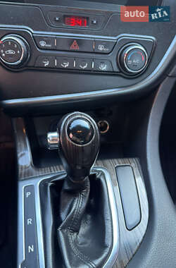 Седан Kia K5 2012 в 