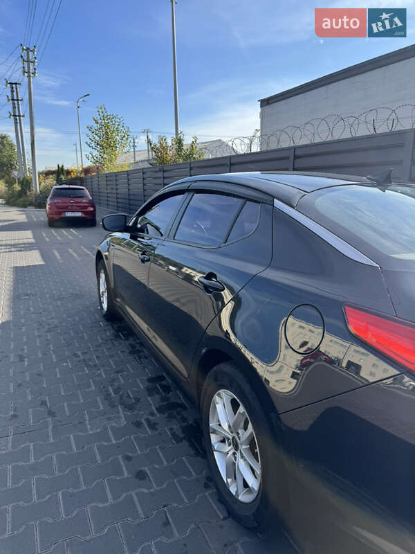 Седан Kia K5 2012 в Києві