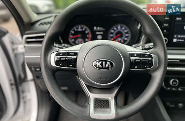 Седан Kia K5 2021 в  фото 35 Седан Kia K5 2021 в