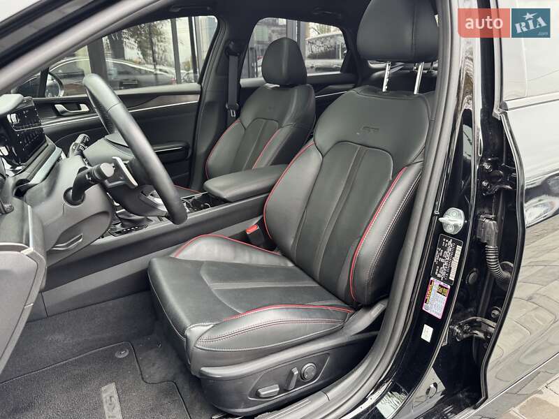 Седан Kia K5 2023 в Києві