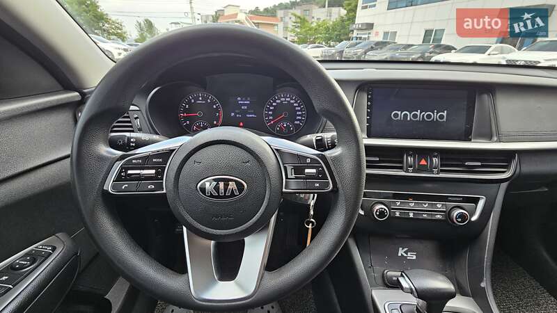 Седан Kia K5 2018 в Києві