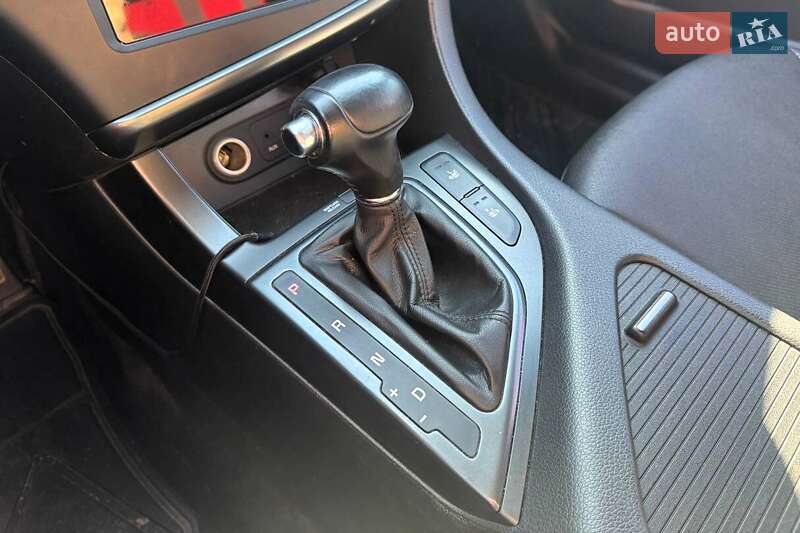 Седан Kia K5 2014 в Києві фото 27 Седан Kia K5 2014 в Києві