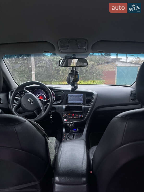Седан Kia K5 2013 в Одесі