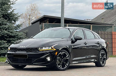 Седан Kia K5 2023 в Сарнах