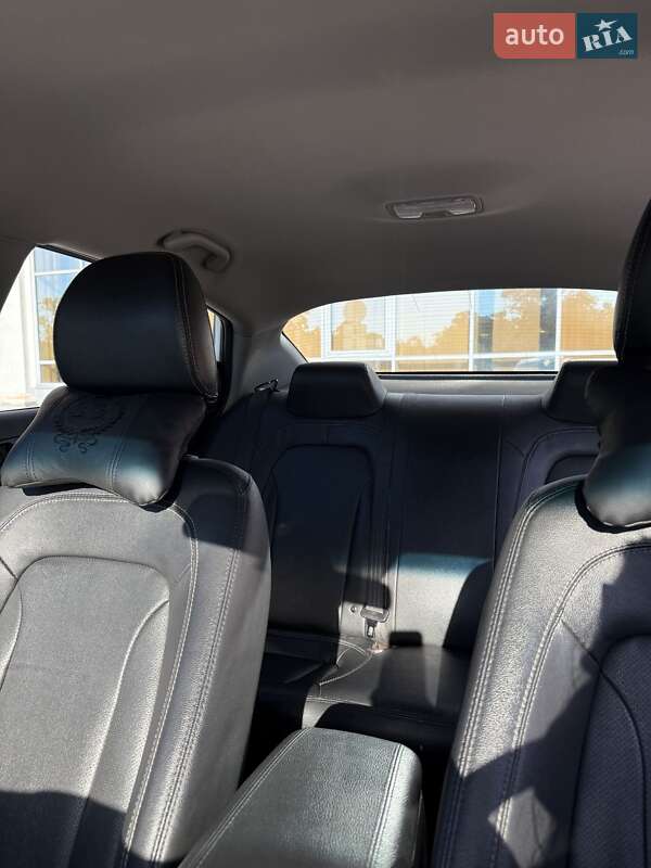 Седан Kia K5 2012 в Одесі фото 19 Седан Kia K5 2012 в Одесі