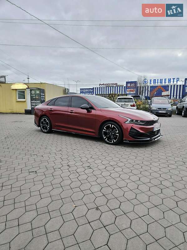 Седан Kia K5 2020 в Львове