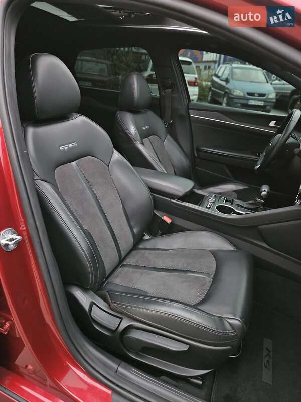 Седан Kia K5 2020 в Львове