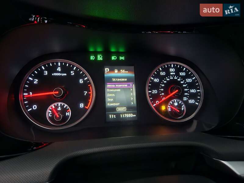 Седан Kia K5 2020 в Львове