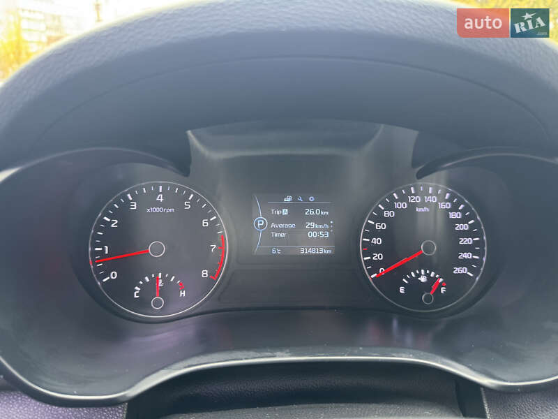 Седан Kia K5 2016 в Харькове