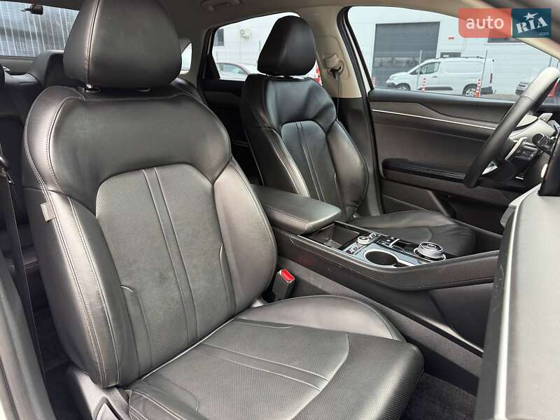 Седан Kia K5 2020 в Одессе