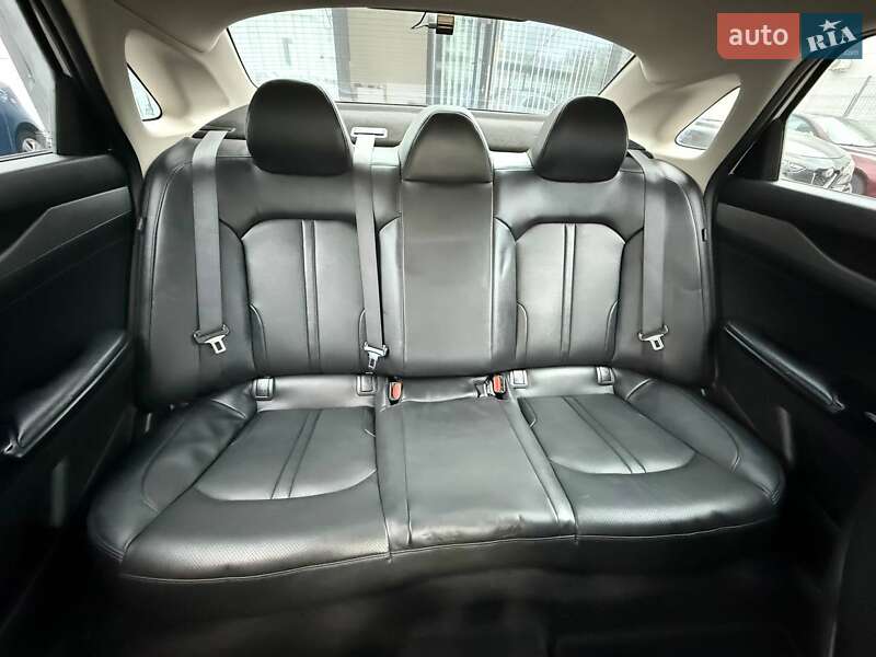 Седан Kia K5 2020 в Одессе